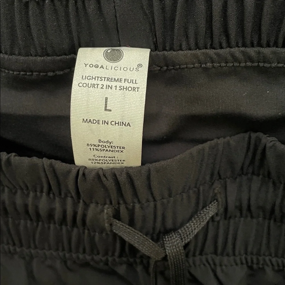 NWT Women's Yogalicious Lined Athletic 2-in-1 Mesh Shorts Black Large - Picture 5 of 9